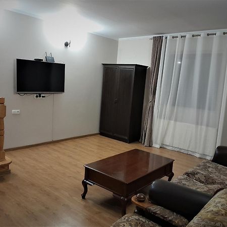 Holiday Home Borjomi Ngoại thất bức ảnh