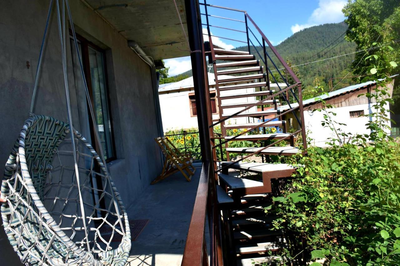 Holiday Home Borjomi Ngoại thất bức ảnh