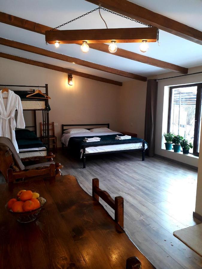 Holiday Home Borjomi Ngoại thất bức ảnh