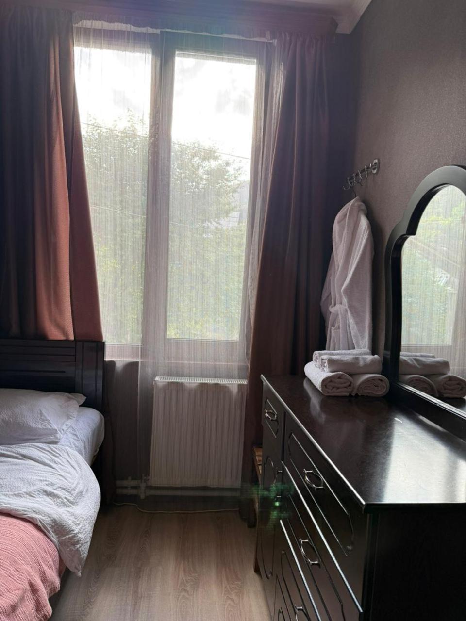 Holiday Home Borjomi Ngoại thất bức ảnh